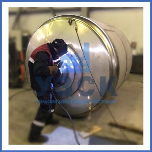 Купить баки и ёмкости из нержавеющей стали от завода УЗСК в Кызыл-Кия